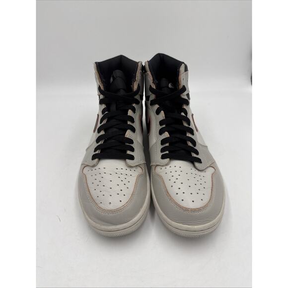 Size 9.5 - Air Jordan 1 Retro SB High NYC to Paris bs935 main image 5